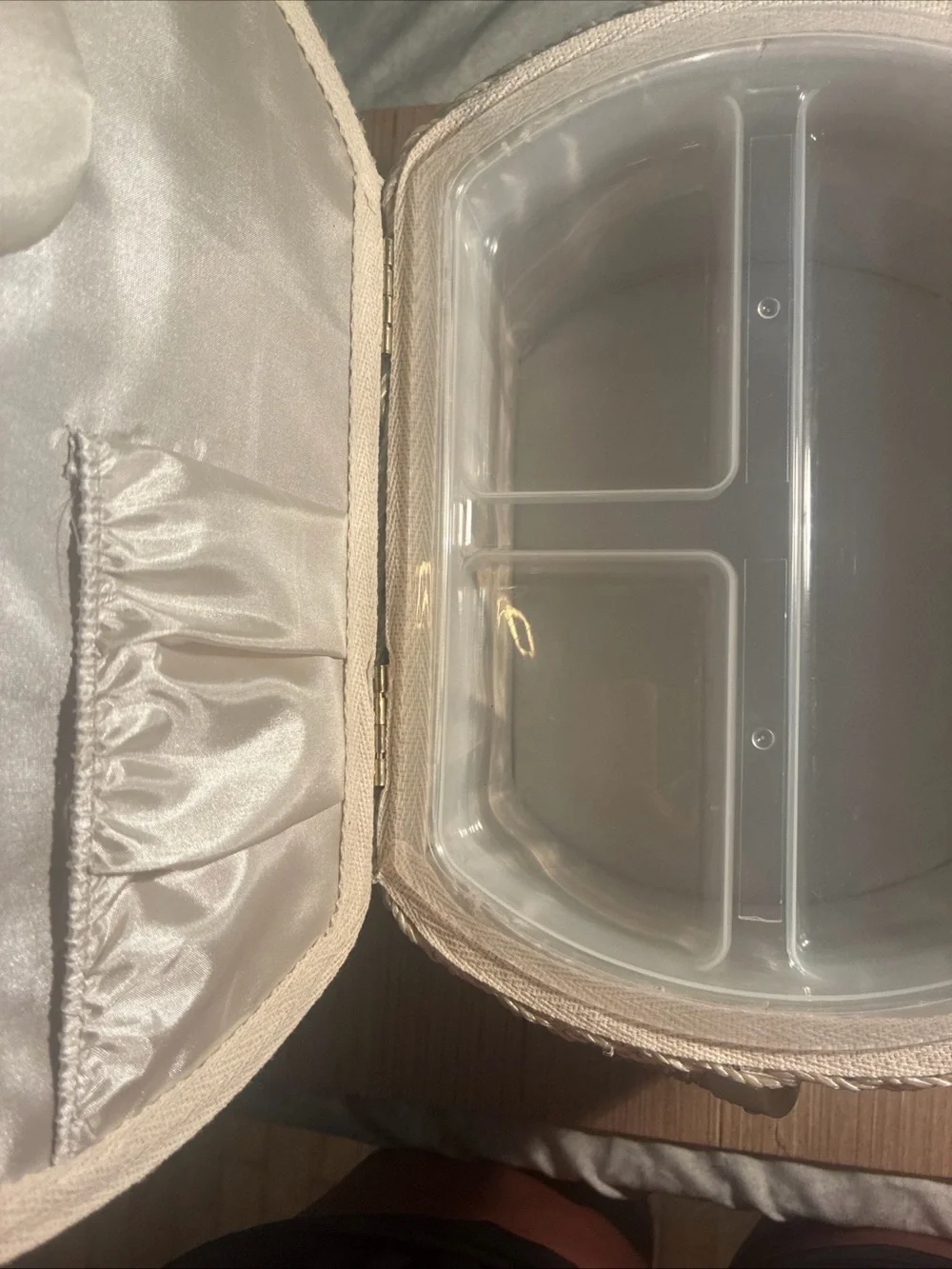 Owl Print Seeing  Box in Cream and Multicolor